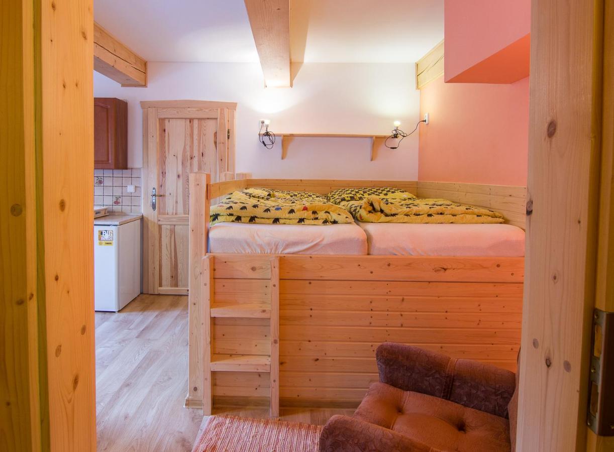 Apartman Mezi Stromy روكيتنسي ناد جيزيرو المظهر الخارجي الصورة